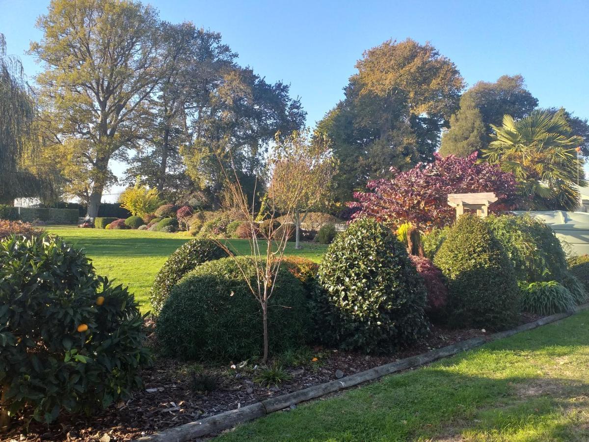 Rustling Oaks Nz Boho Pool House Otel Cambridge Dış mekan fotoğraf