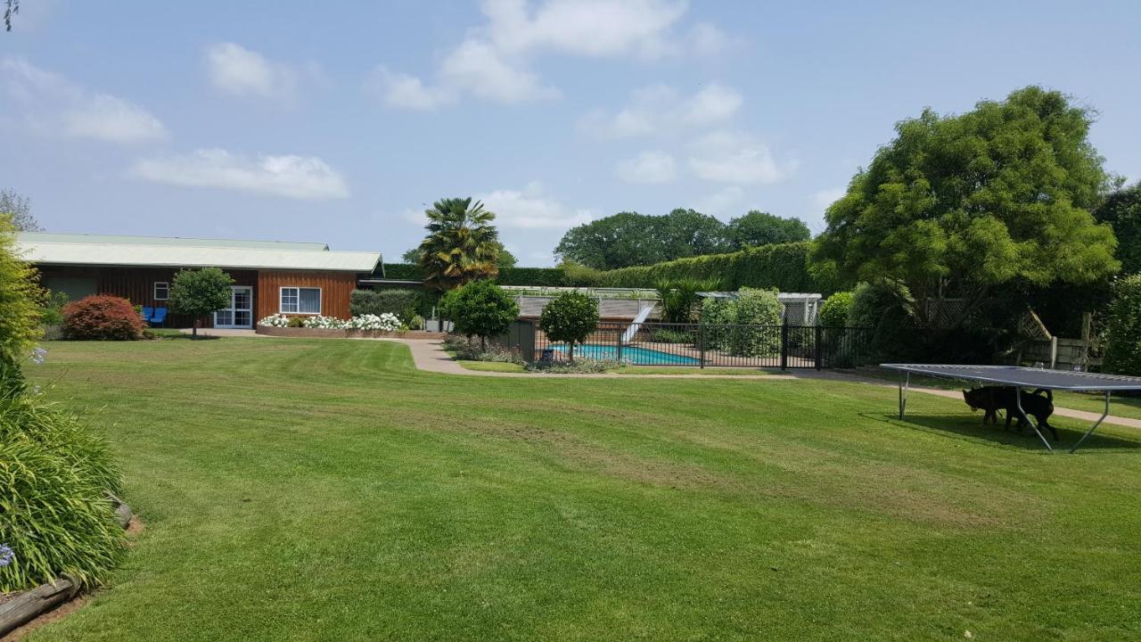 Rustling Oaks Nz Boho Pool House Otel Cambridge Dış mekan fotoğraf